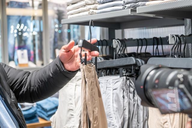 New EU rules to stop the destruction of unsold clothes and shoes ...