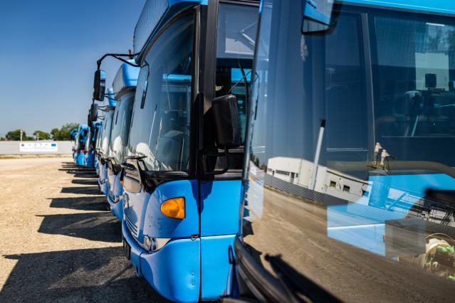 Stronger EU rules will reduce CO2 emissions from heavy-duty vehicles