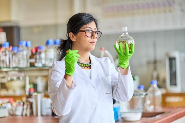 Choose Europe: a Mexican scientist making green medicines using renewable resources in Belgium